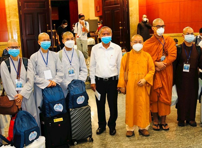Đồng bào các tôn giáo cùng tham gia phòng, chống dịch
