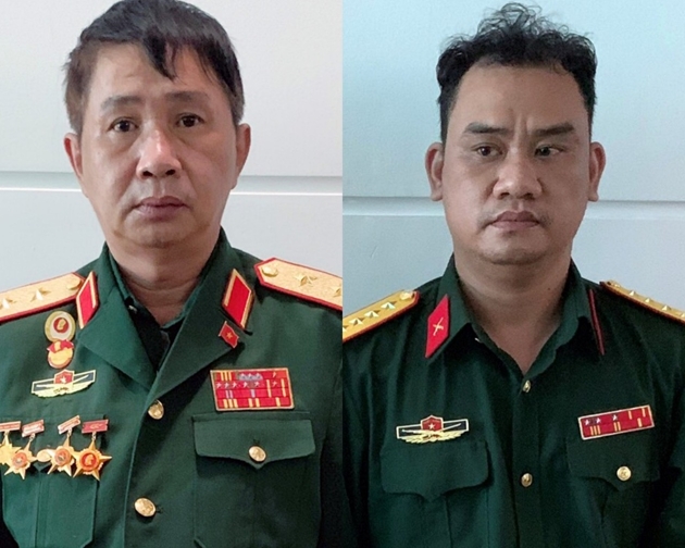 Khởi tố, bắt tạm giam hai đối tượng giả mạo sĩ quan quân đội