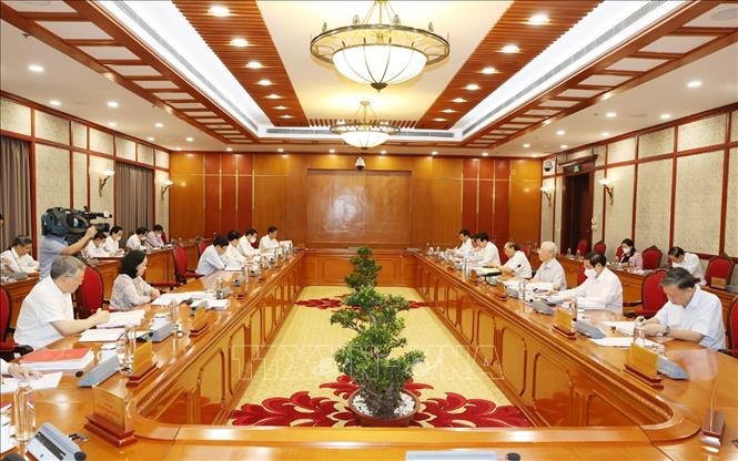 Phòng, chống tham nhũng đồng bộ với phòng, chống tiêu cực
