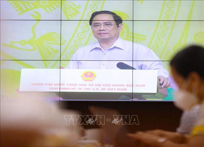 Thủ tướng phát động Chương trình “Sóng và máy tính cho em”