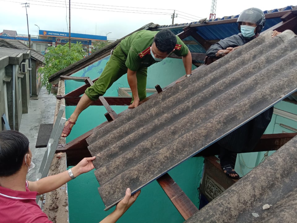Các địa phương khẩn trương khắc phục hậu quả bão, lũ