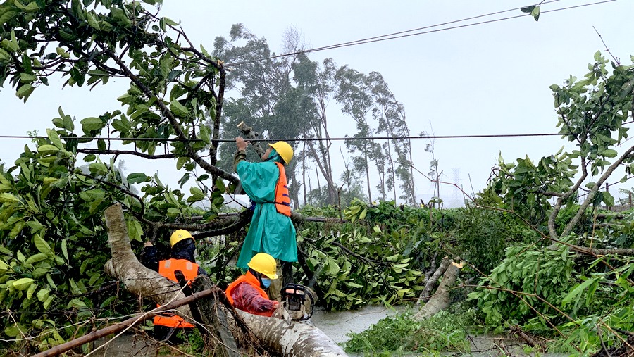 Quảng Nam khẩn trương khắc phục hậu quả mưa bão