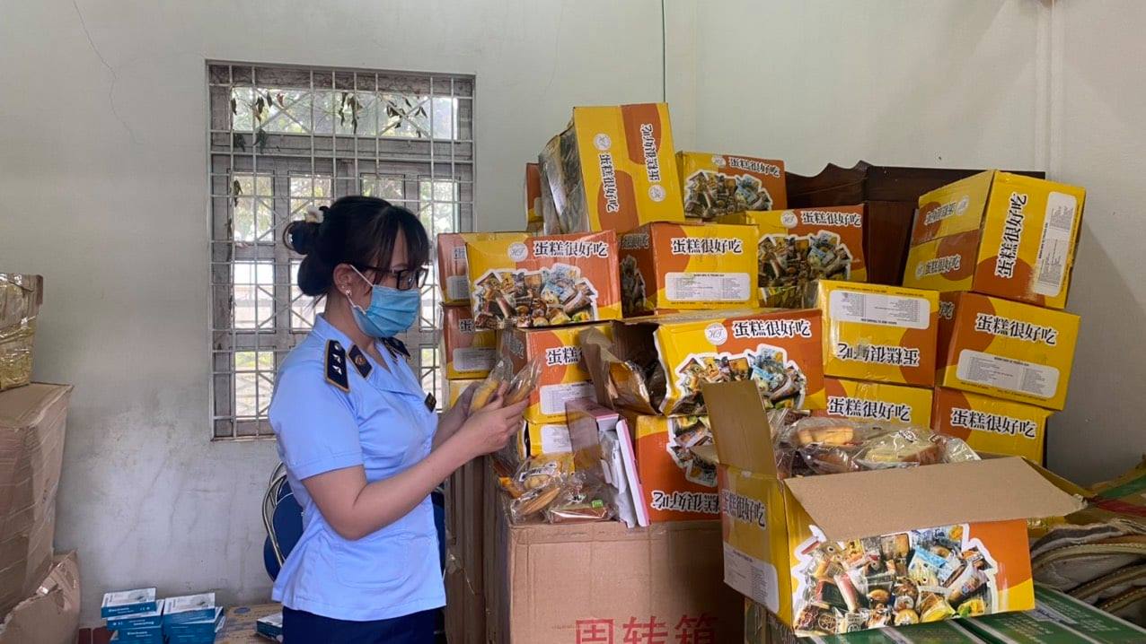 Gia Lai Tạm giữ 6 000 chiếc bánh trung thu không rõ nguồn gốc xuất xứ