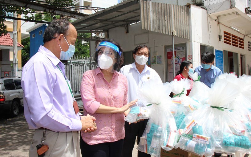TP Hồ Chí Minh Hơn 1,7 triệu túi an sinh chuyển tới hỗ trợ người dân
