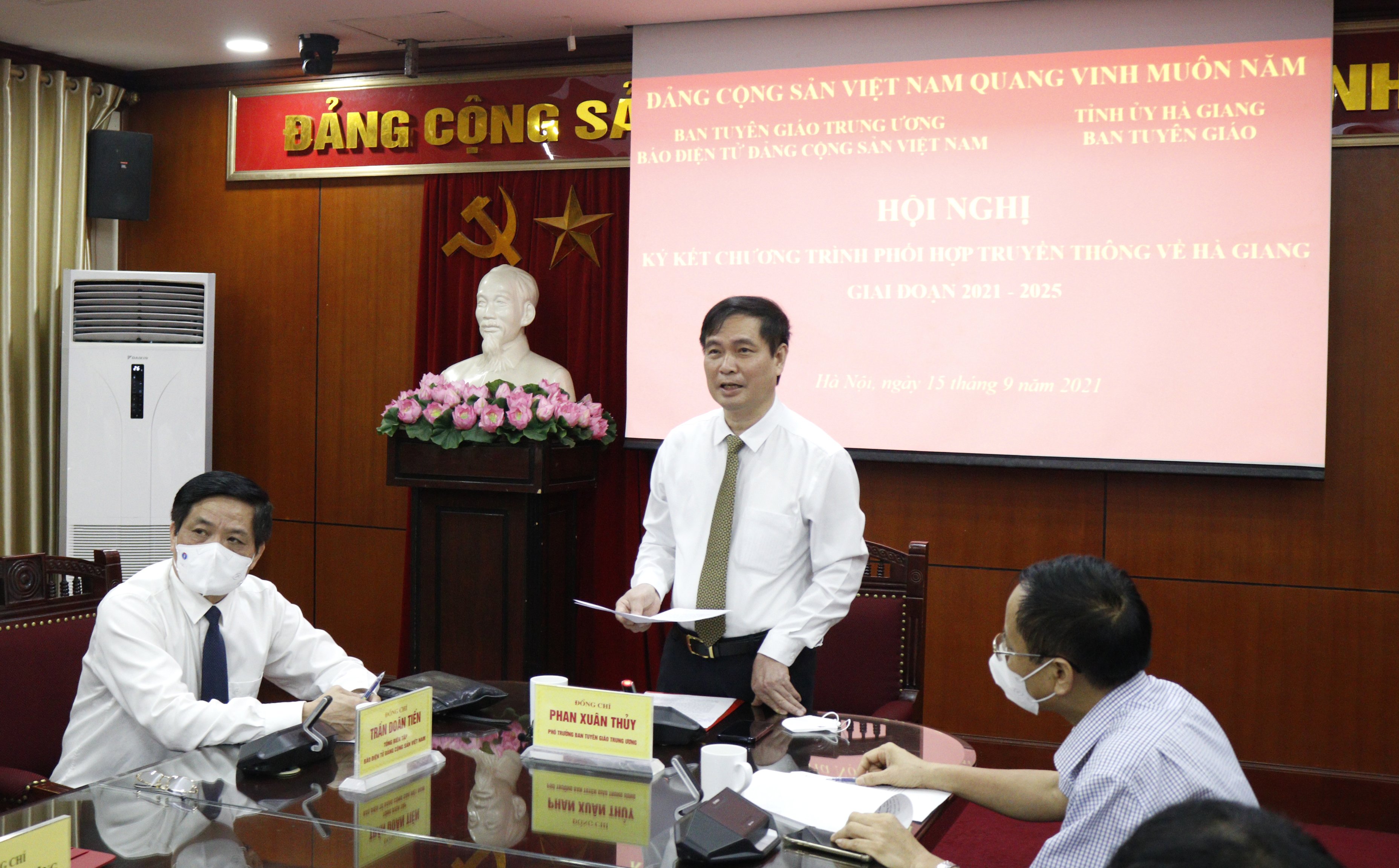 Phát biểu của đồng chí Phan Xuân Thủy, Phó Trưởng Ban Tuyên giáo Trung ương tại Hội nghị ký kết