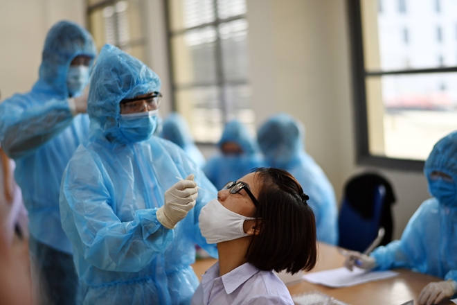 Hà Nội ghi nhận 12 ca mắc COVID-19 trong ngày