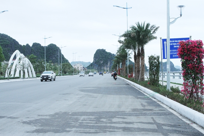 Hạ Long mở lại bãi tắm và hoạt động thể dục thể thao