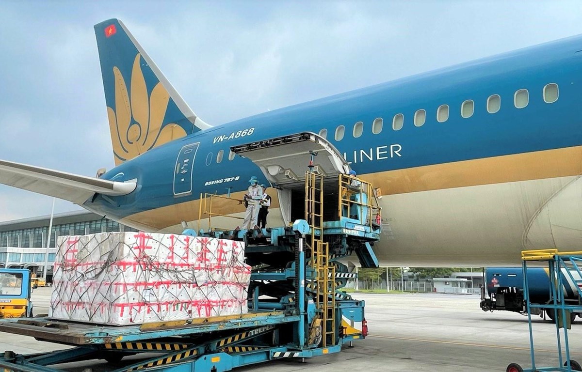 Vật phẩm bị cấm mang lên khoang hàng tàu bay