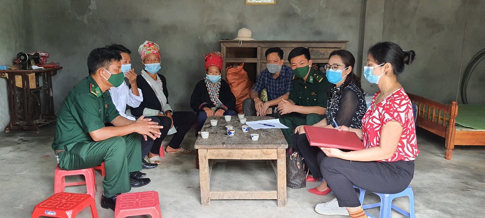 Trao tặng nhà cho phụ nữ nghèo nơi biên giới