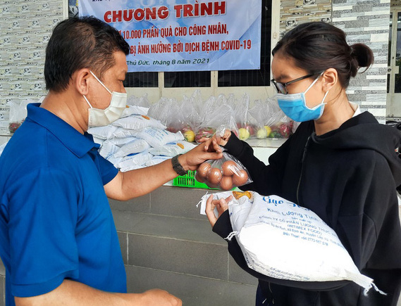 Dành 40 tỷ hỗ trợ công nhân lao động TP Hồ Chí Minh khó khăn vì dịch