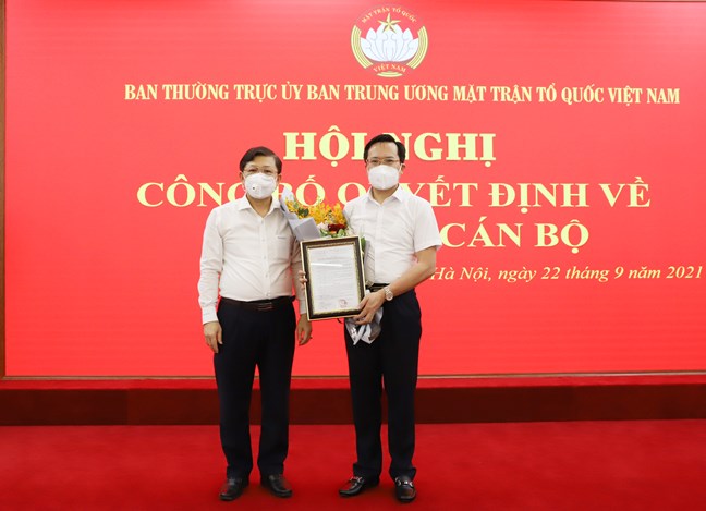 Uỷ ban Trung ương MTTQ Việt Nam triển khai quyết định về công tác cán bộ