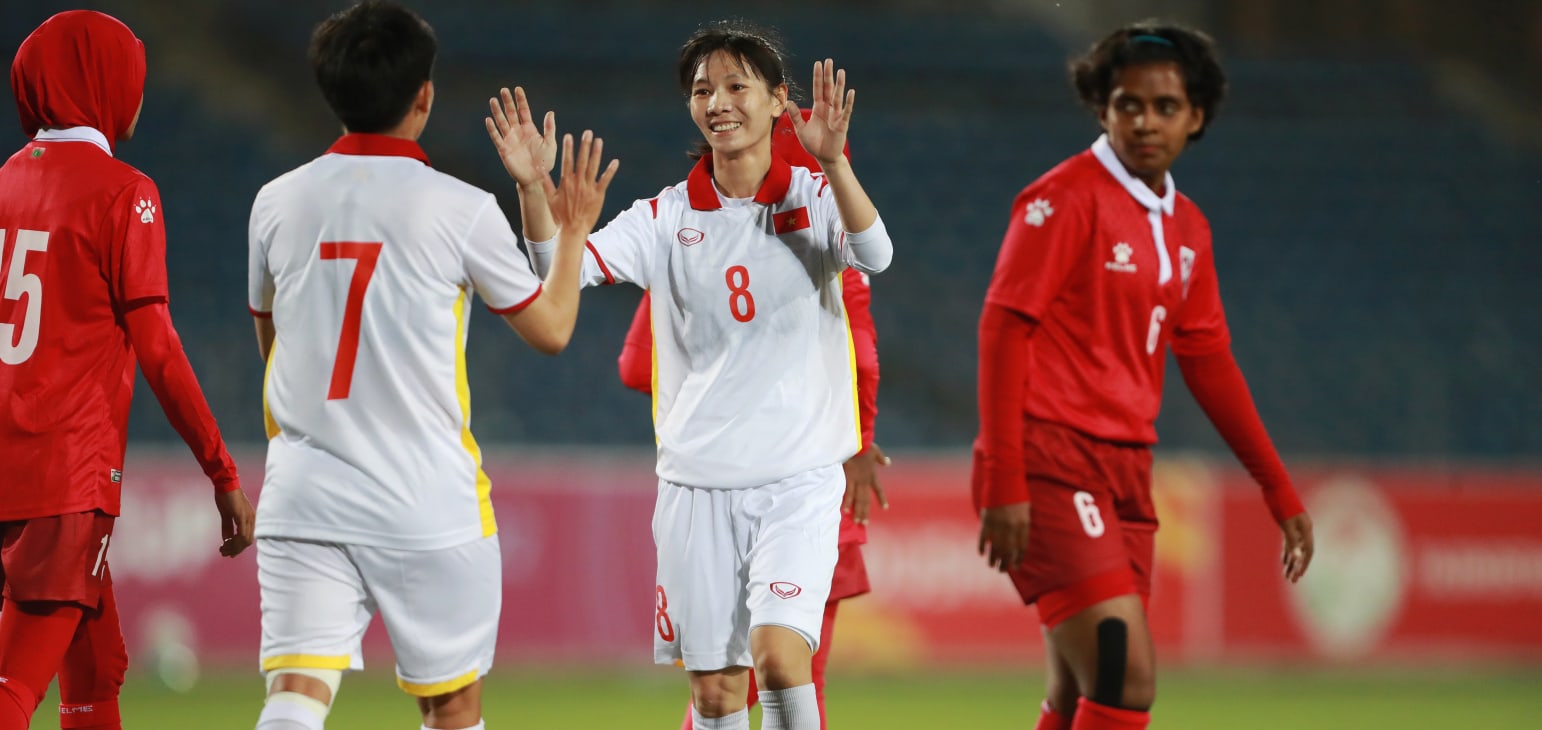 Tuyển nữ Việt Nam thắng đậm 16-0 trước Maldives tại vòng loại nữ châu Á 2022