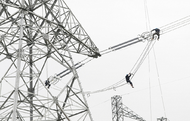 EVN Đẩy nhanh tiến độ dự án nguồn và lưới điện