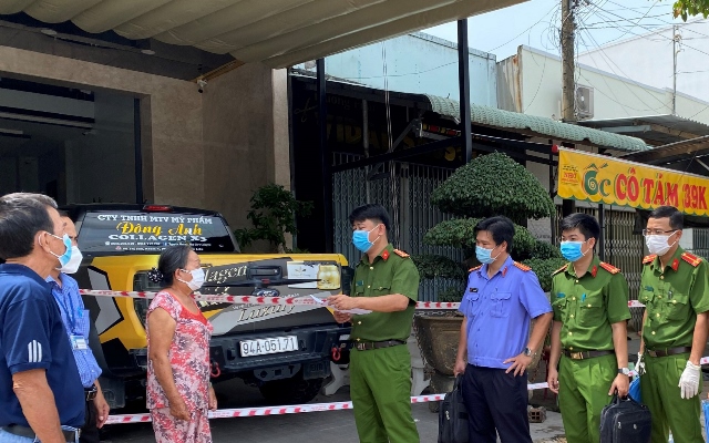 Xác minh thông tin thất thiệt liên quan đến nữ giám đốc bị Covid-19