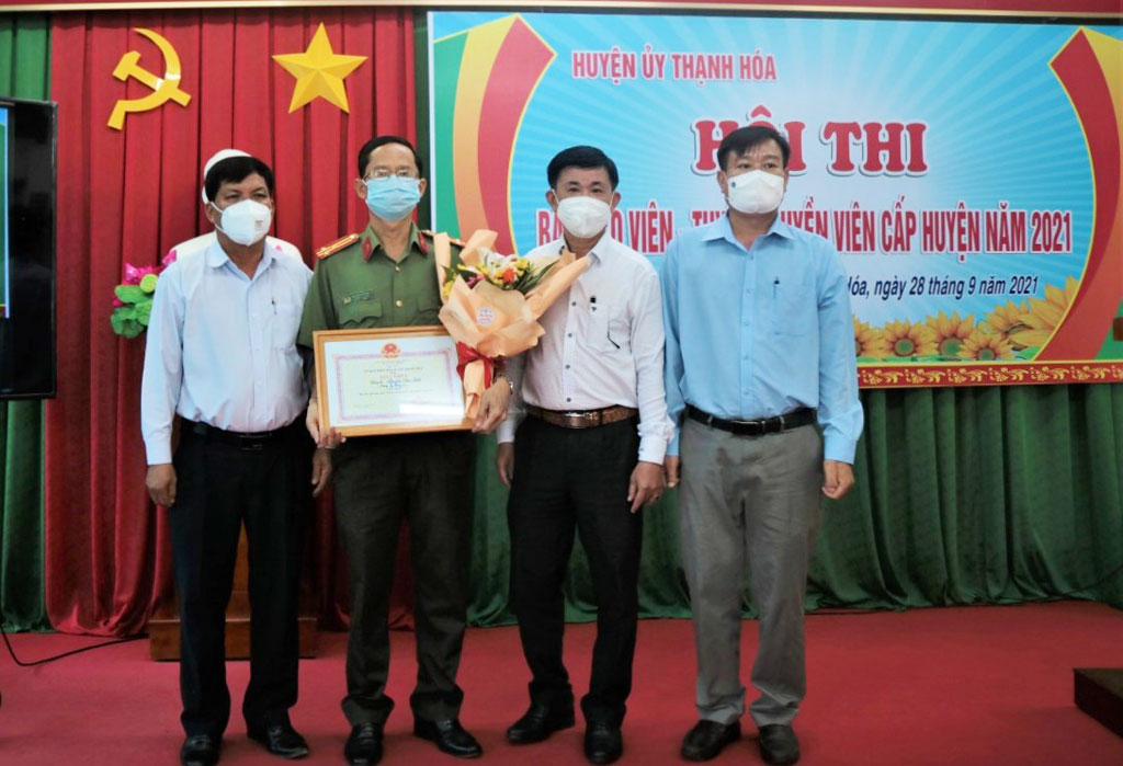 Thạnh Hóa Long An tổ chức Hội thi Báo cáo viên - Tuyên truyền viên giỏi năm 2021