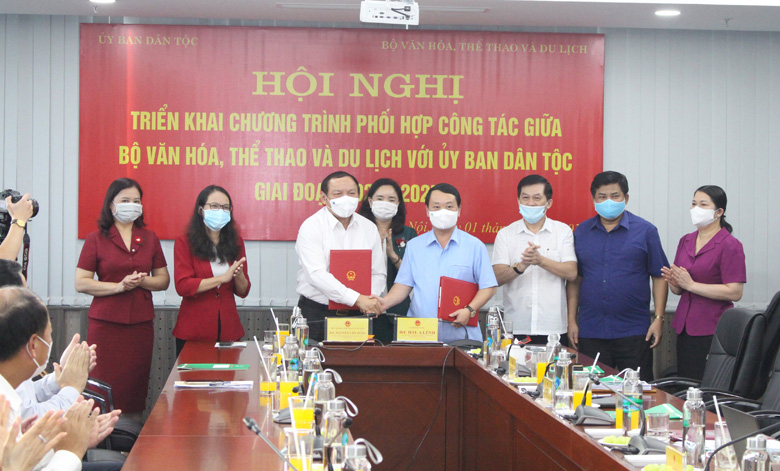 Phối hợp triển khai các hoạt động văn hóa, thể thao, du lịch và gia đình vùng dân tộc thiểu số