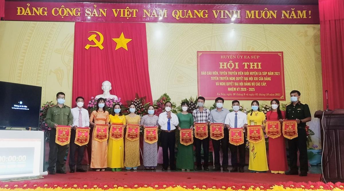 22 thí sinh tham dự Hội thi báo cáo viên, tuyên truyền viên giỏi