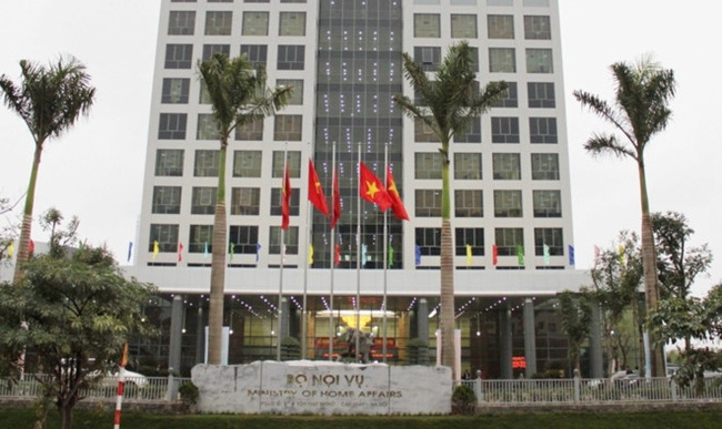 Bộ Nội vụ tuyển dụng công chức từ sinh viên tốt nghiệp xuất sắc, cán bộ khoa học trẻ