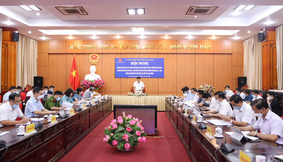 Hà Giang CCHC phải đảm bảo vai trò lãnh đạo toàn diện, thống nhất của cấp ủy Đảng từ tỉnh đến cơ sở