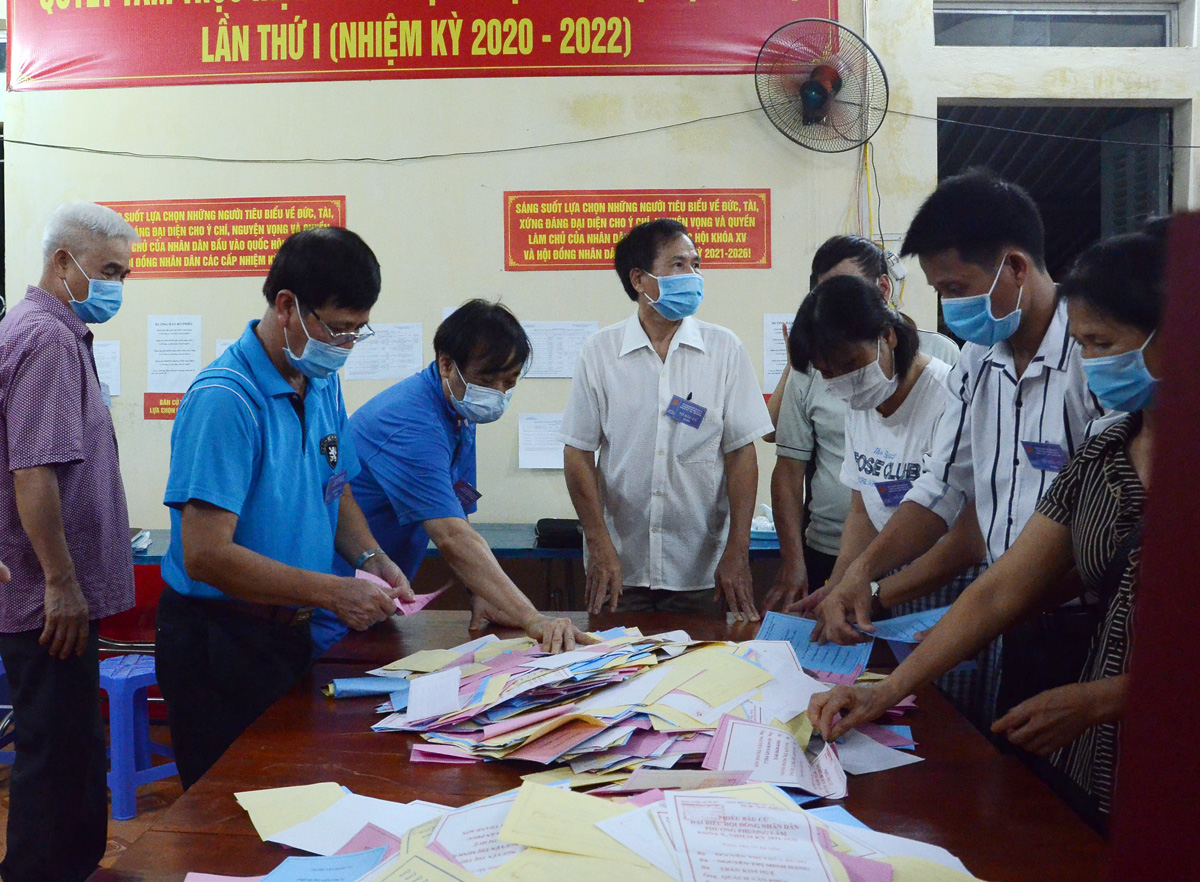 Hòa Bình Cuộc bầu cử diễn ra thuận lợi, đúng quy định, không có vấn đề phát sinh