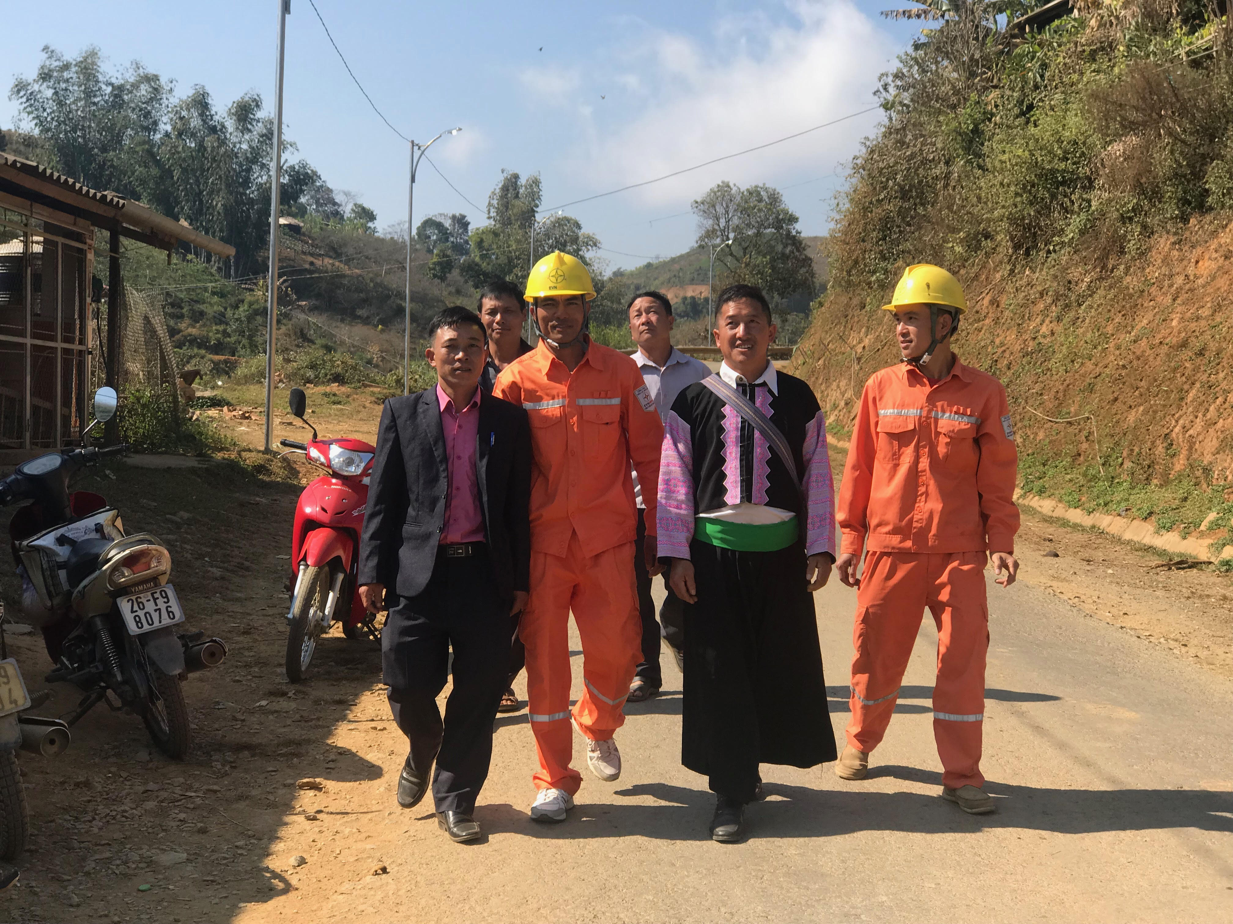 Sử dụng tiết kiệm điện là góp phần đảm bảo an ninh năng lượng