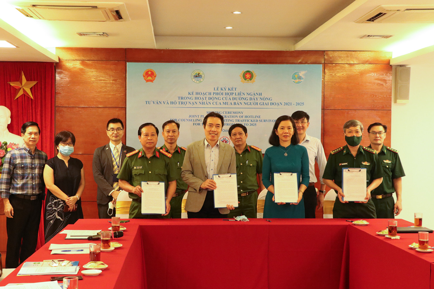 Tăng cường phối hợp liên ngành trong hoạt động của Đường dây nóng tư vấn và hỗ trợ nạn nhân của mua bán người