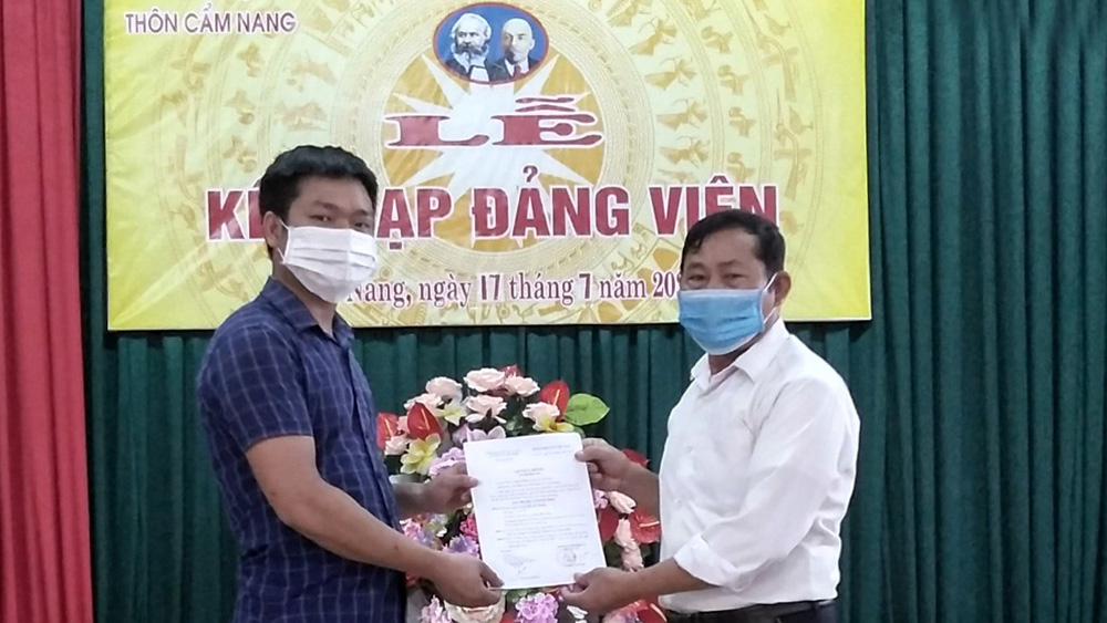 Bắc Giang nâng cao năng lực lãnh đạo, sức chiến đấu của các tổ chức đảng
