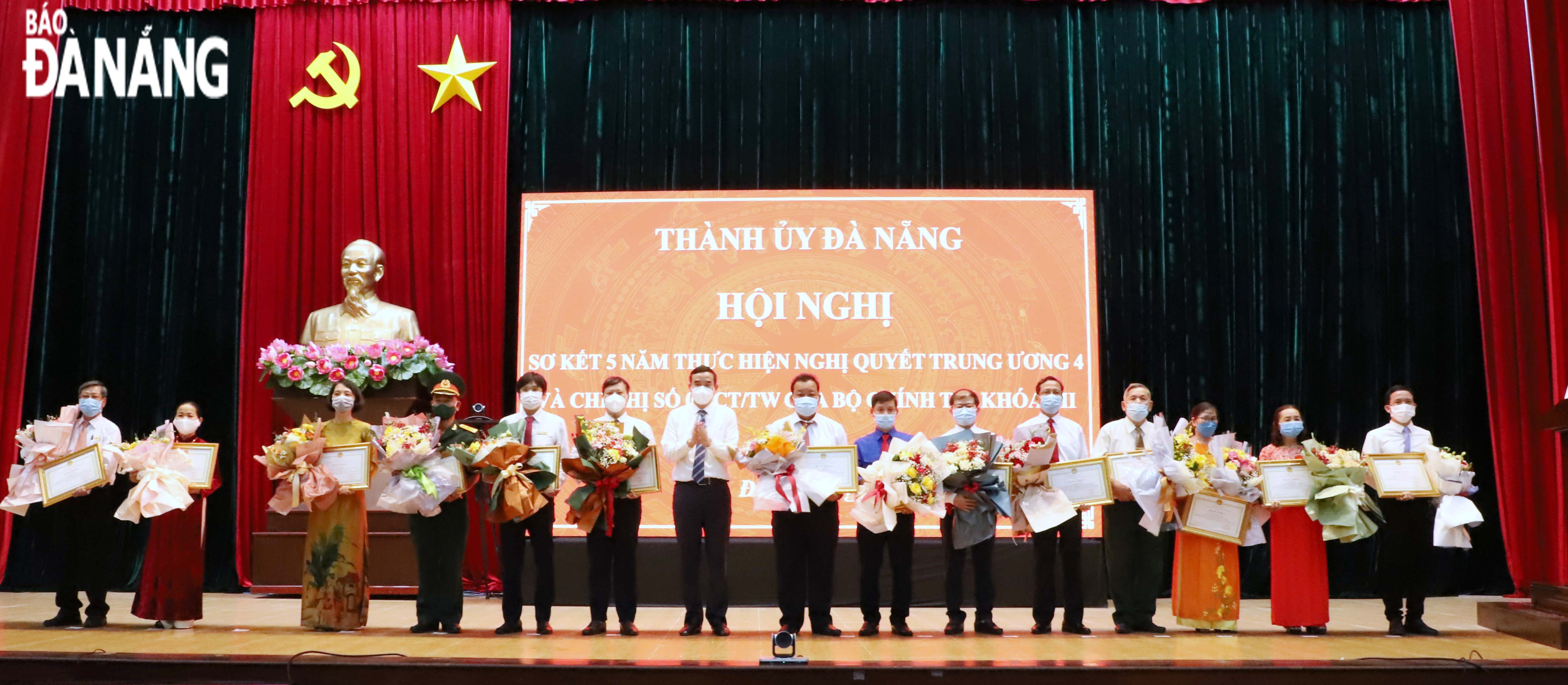Đà Nẵng gắn việc thực hiện Nghị quyết, Chỉ thị với các nhiệm vụ chính trị của thành phố