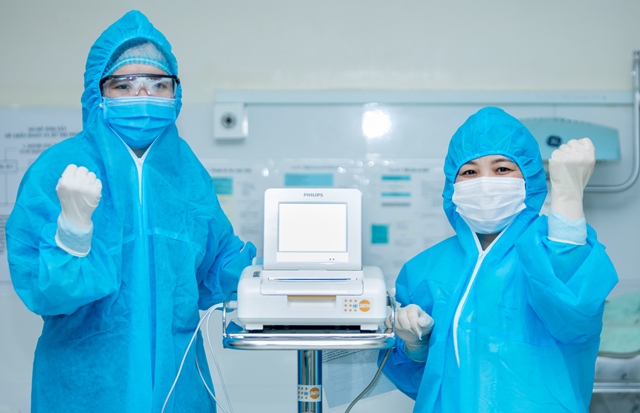 Phụ nữ khẳng định vai trò trong cuộc chiến chống đại dịch