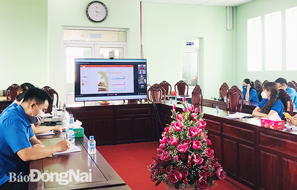 Đồng Nai Cán bộ Đoàn chủ chốt học tập chuyên đề về Học và làm theo Bác năm 2021
