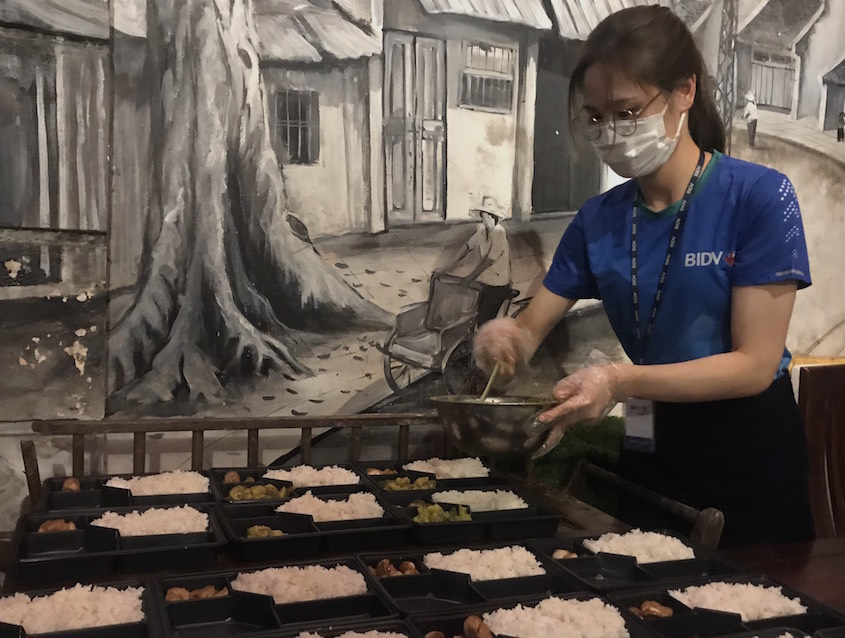 18 000 suất ăn “Triệu bữa cơm - Hà Nội nghĩa tình”