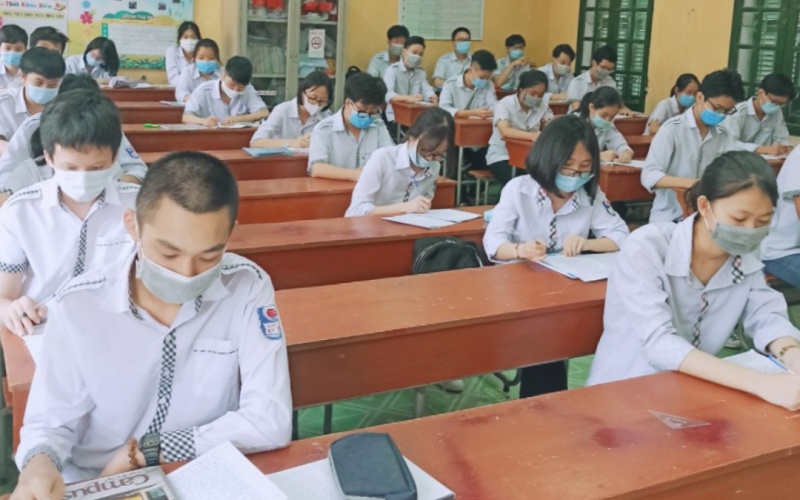 Thái Bình Phấn đấu có 100 số trường học và 100 HSSV tham gia BHYT trong năm học 2021-2022