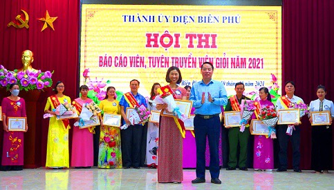 Thành ủy Điện Biên Phủ 26 thí sinh tham dự Hội thi Báo cáo viên, tuyên truyền viên giỏi năm 2021