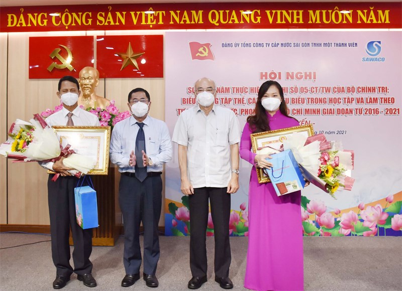 Đảng ủy SAWACO tuyên dương, khen thưởng các tập thể, cá nhân tiêu biểu trong thực hiện Chỉ thị 05
