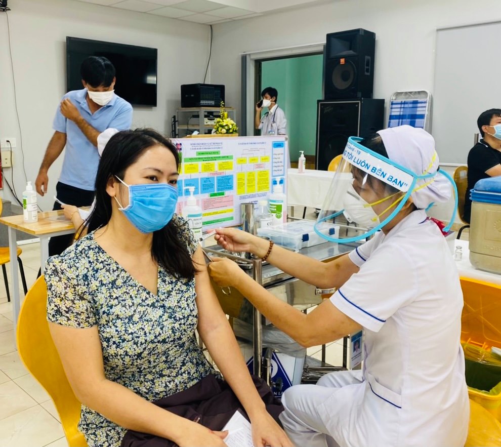 TP Hồ Chí Minh Số ca mắc mới, ca bệnh nặng và tử vong tiếp tục giảm
