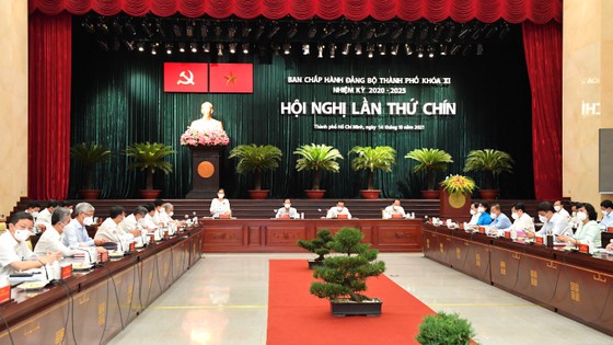 Không nôn nóng, nhưng không để lỡ cơ hội
