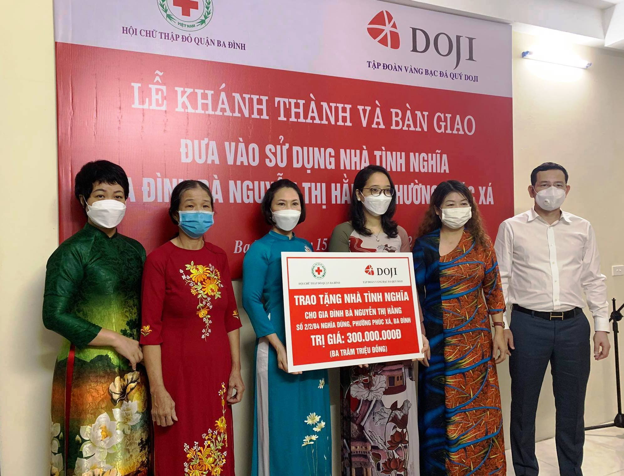 Bàn giao nhà tình nghĩa cho hộ dân có hoàn cảnh đặc biệt khó khăn phường Phúc Xá, Ba Đình