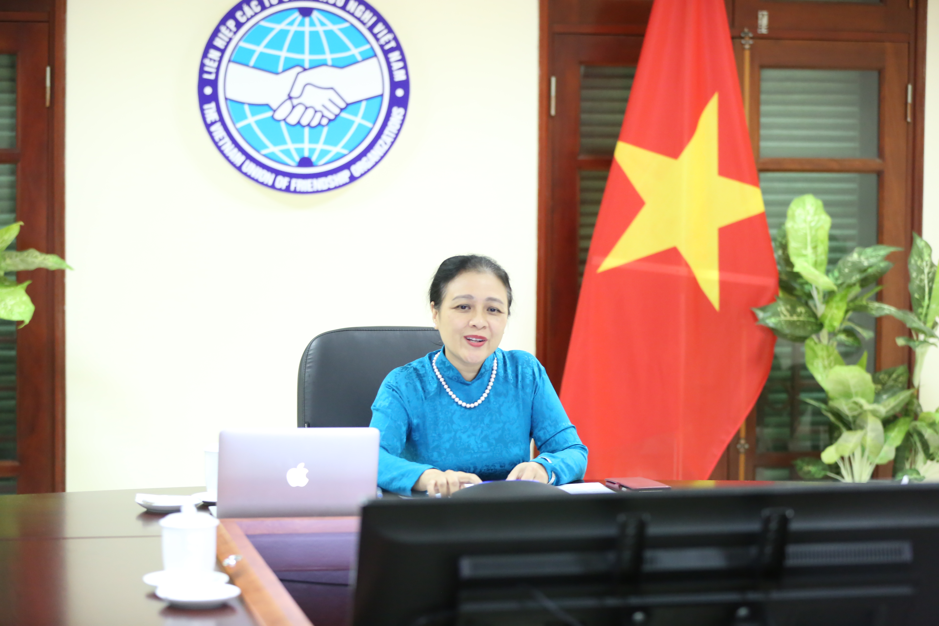 Sứ mệnh của phụ nữ trong ngoại giao hòa bình và tin cậy