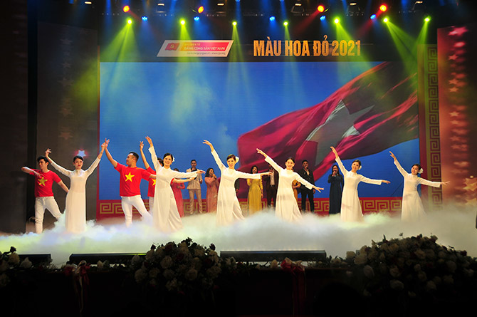 Xúc động chương trình “Màu Hoa Đỏ” lần thứ 14
