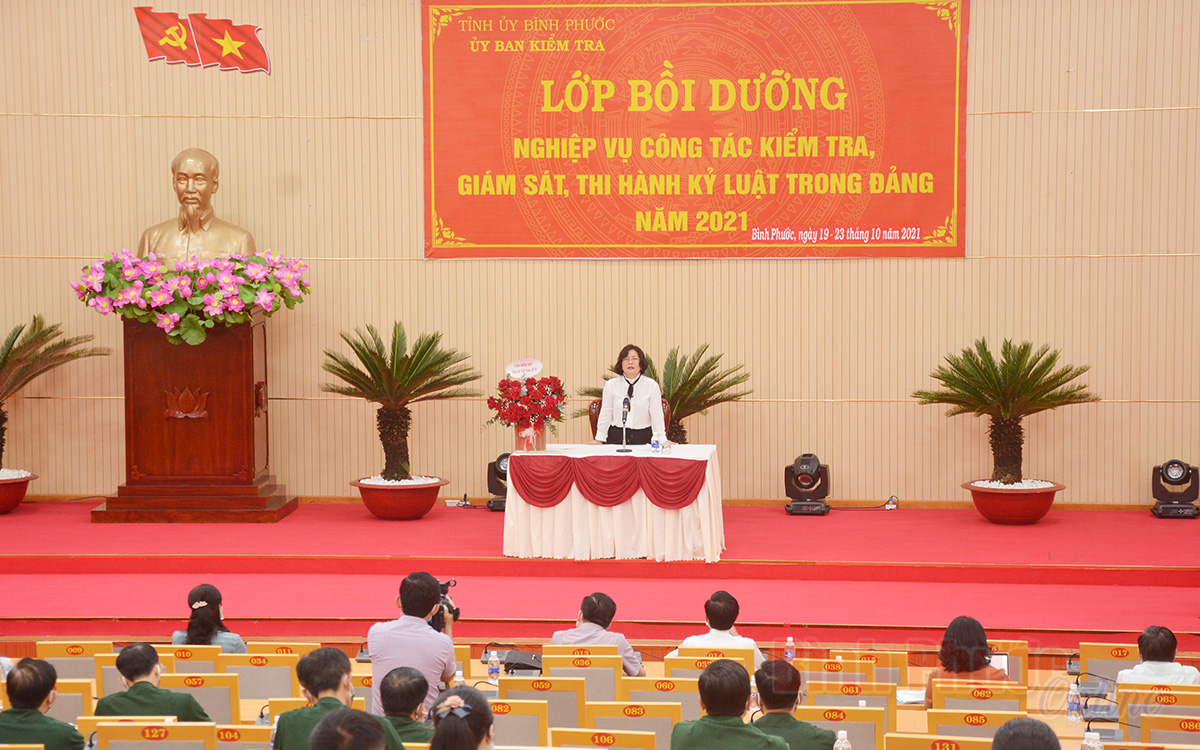 Bình Phước Bồi dưỡng nghiệp vụ công tác kiểm tra, giám sát Đảng cho 505 học viên
