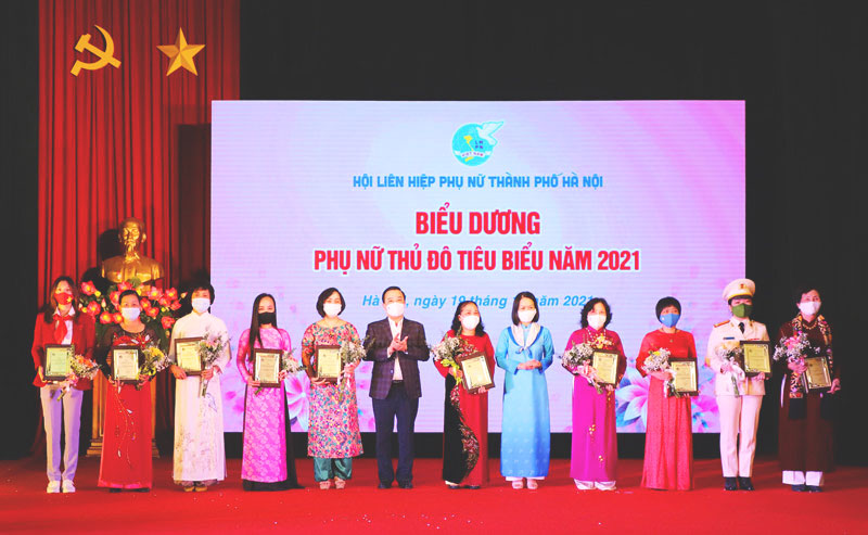 10 gương mặt nhận danh hiệu Phụ nữ Thủ đô tiêu biểu năm 2021