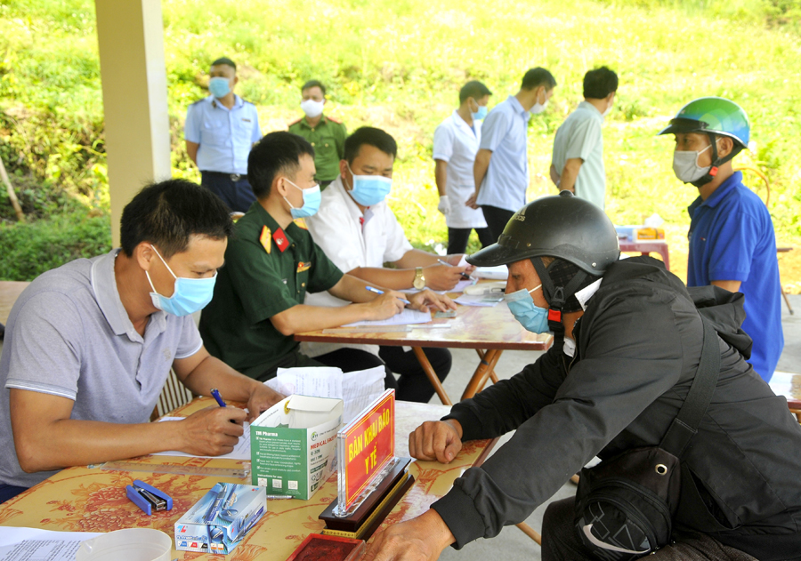 Hà Giang quy định tạm thời về thích ứng an toàn với dịch COVID-19