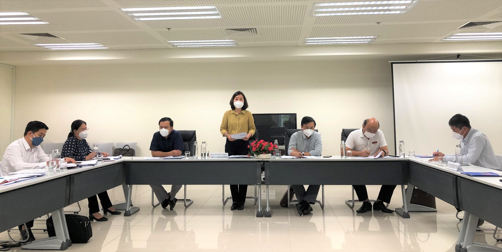 Tập trung tuyên truyền đưa nghị quyết đại hội Đảng các cấp vào cuộc sống