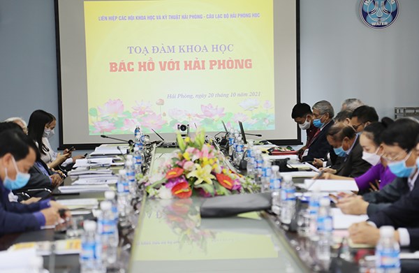 Tọa đàm Bác Hồ với Hải Phòng