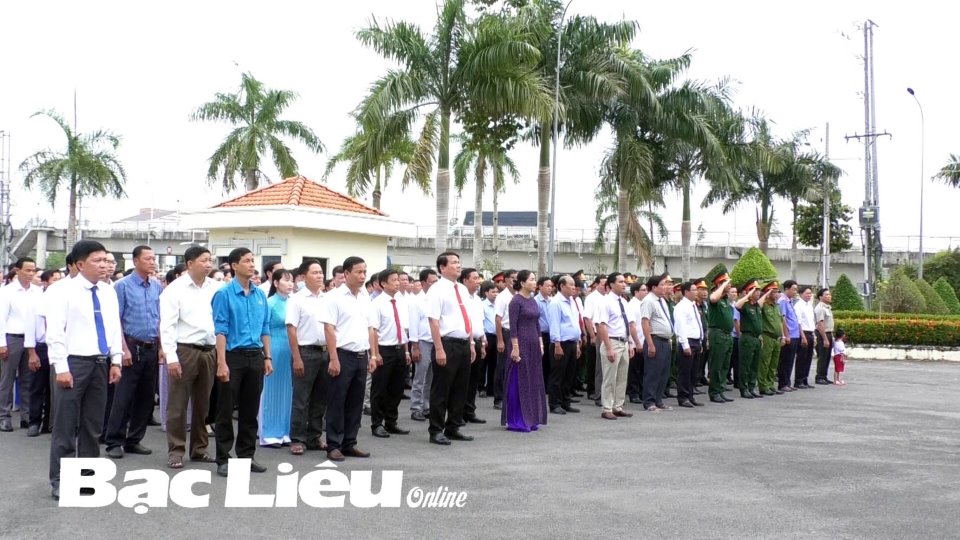 Bạc Liêu làm tốt việc tuyên dương các điển hình học và làm theo Bác