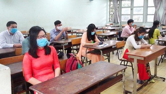 Thẩm quyền tuyển dụng viên chức