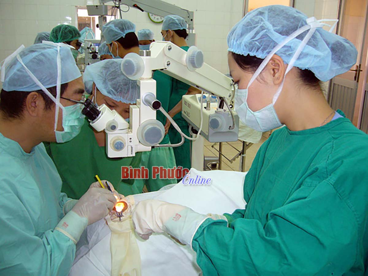 Bình Phước thu hút, tăng đãi ngộ nguồn nhân lực y tế