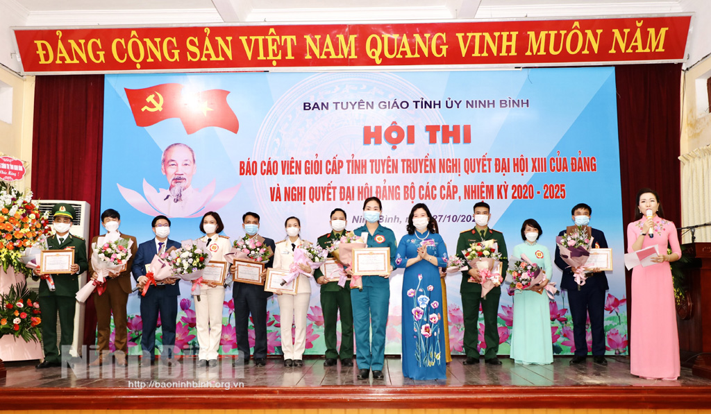 Ninh Bình Thiết thực đưa các Nghị quyết của Đảng vào cuộc sống