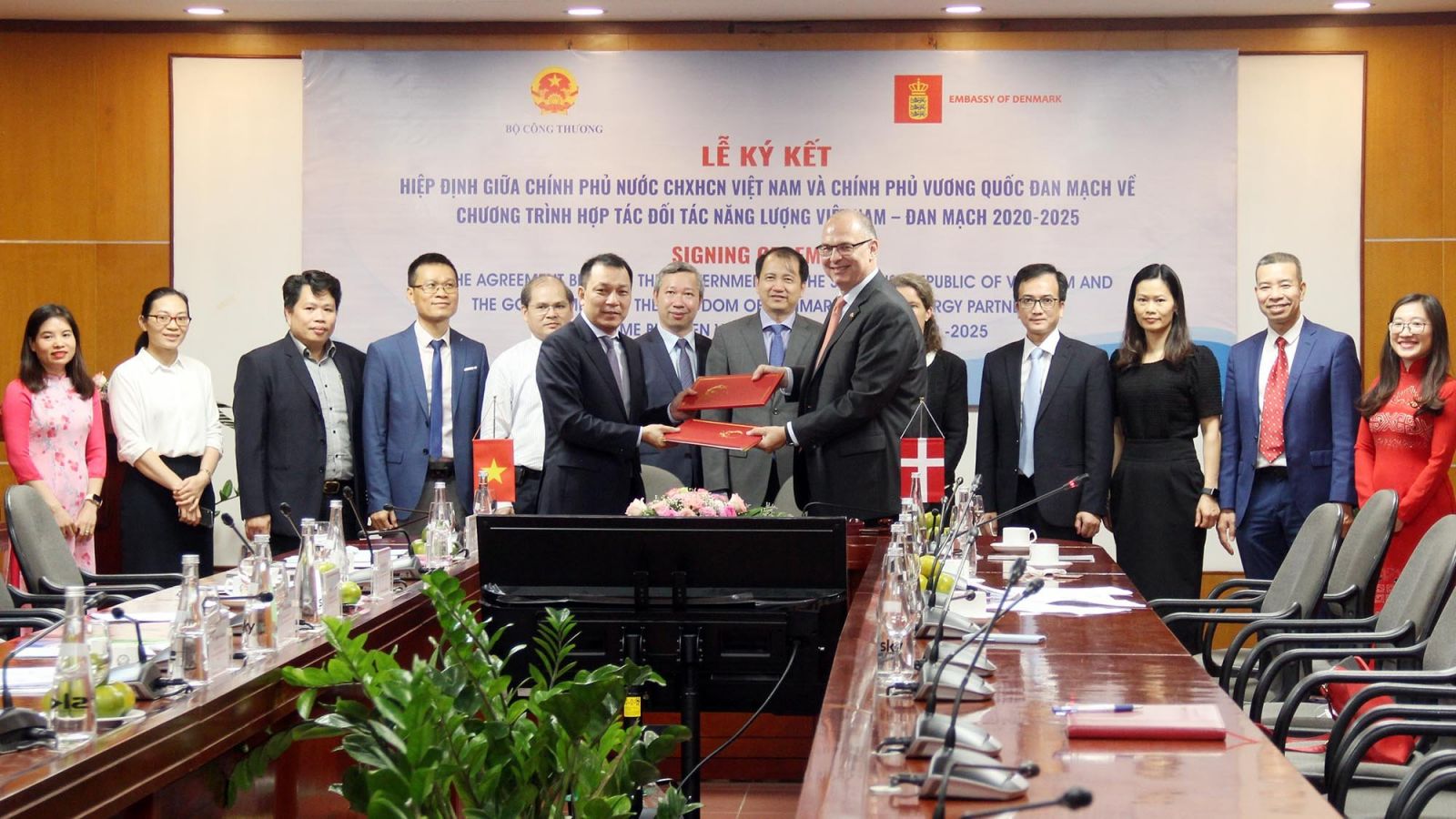 Việt Nam và Đan Mạch ký kết Chương trình hợp tác về năng lượng giai đoạn 2020-2025