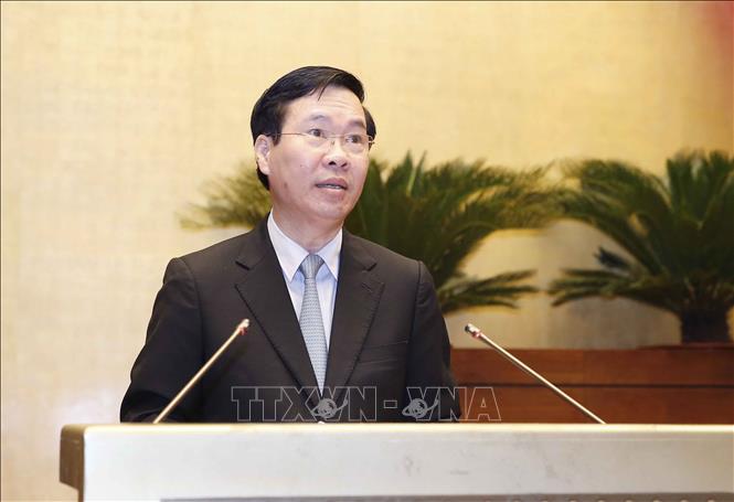 Hoàn thiện khung khổ pháp luật, thể chế cho sự phát triển của đất nước